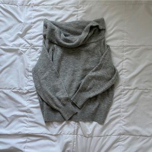 gray oversized turtle neck knit sweater